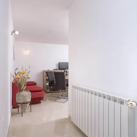 Ena شقة فربوسكا