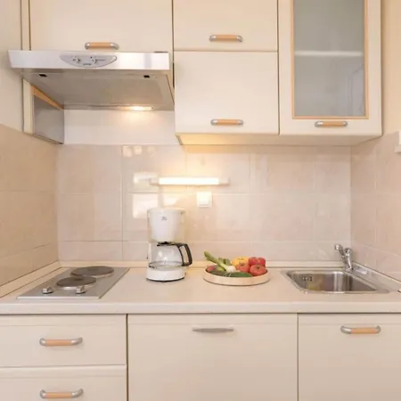 Ena Apartment Vrboska