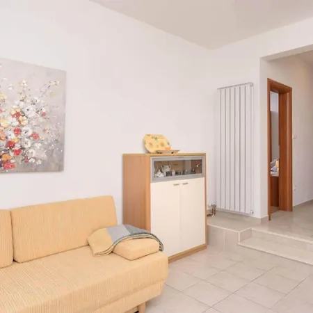 Ena شقة فربوسكا