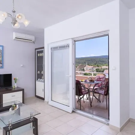 Ena Apartment *