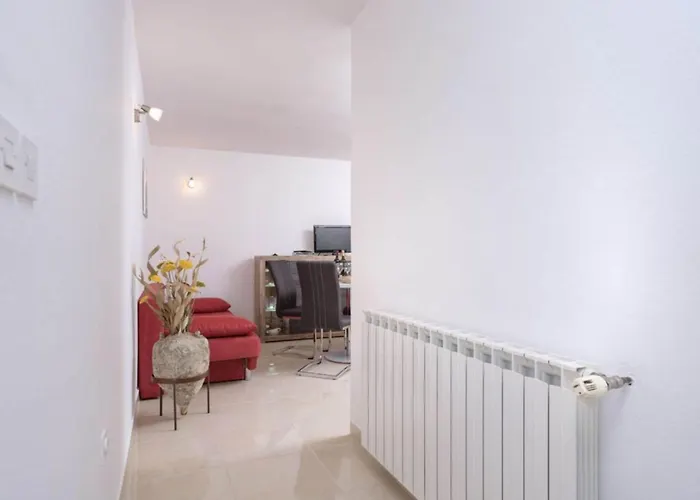 Ena Apartment Vrboska