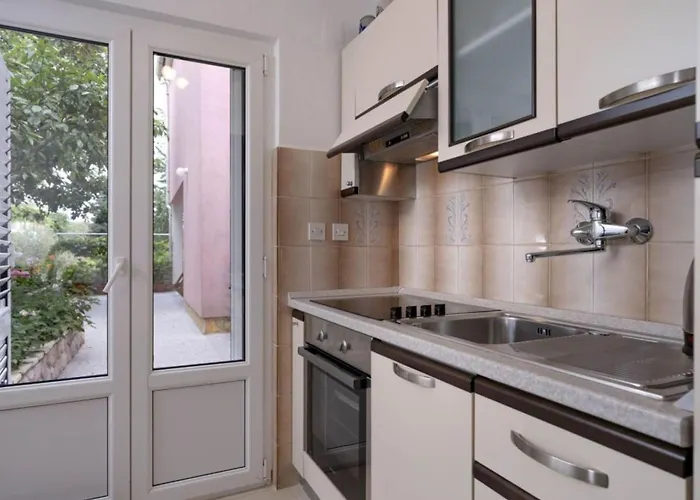 Ena Apartment