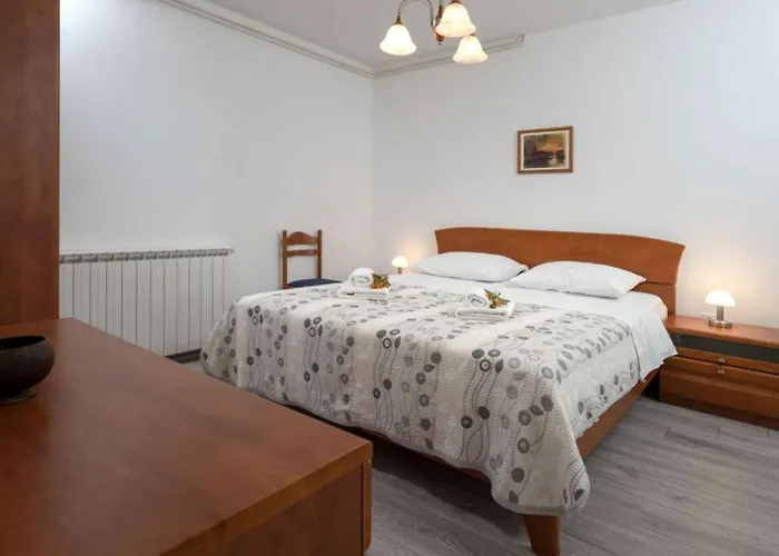 Ena Apartment