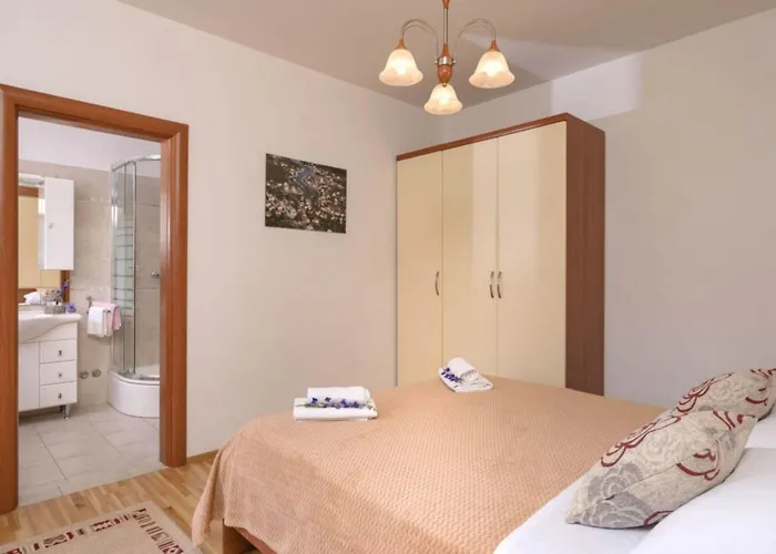 Ena Apartment