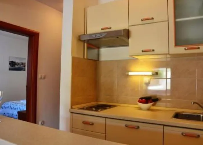 Ena Apartment *
