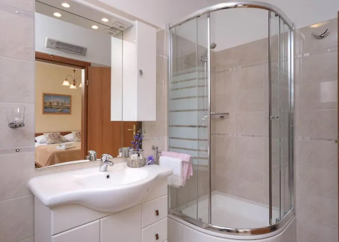 Ena Apartment Vrboska