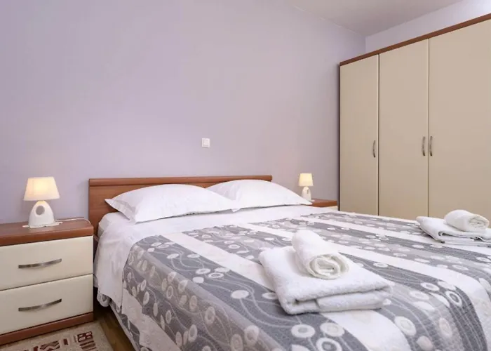 Ena Apartment