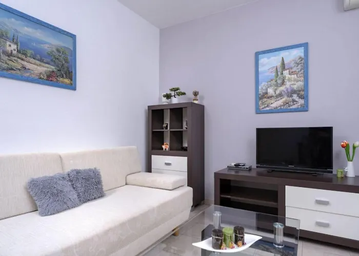 Apartment Ena *