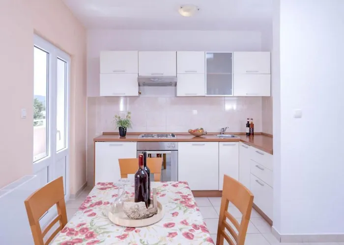 Ena Apartment