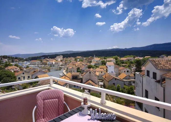 Apartment Ena Vrboska